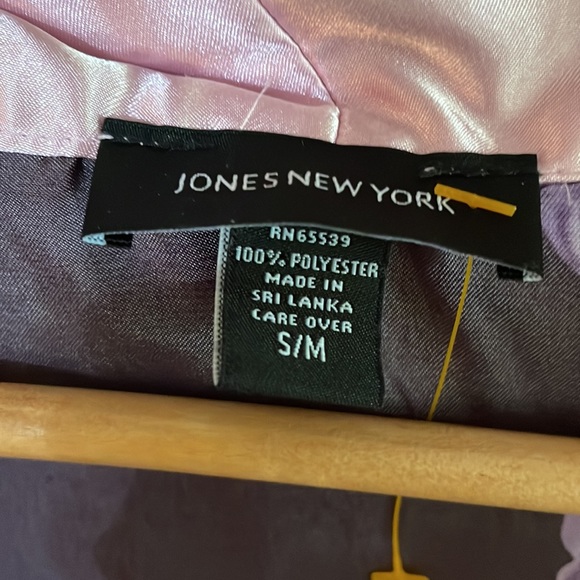 •JONES NEW YORK•PURPLE & PINK FLORAL SILKIE FEEL ROBE SIZE S/M WITH POCKETS - Picture 3 of 8